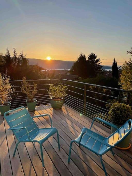 Maison De Vacances 220M2 Vue Lac Et Chateau Мантон-Сен-Бернар Екстер'єр фото